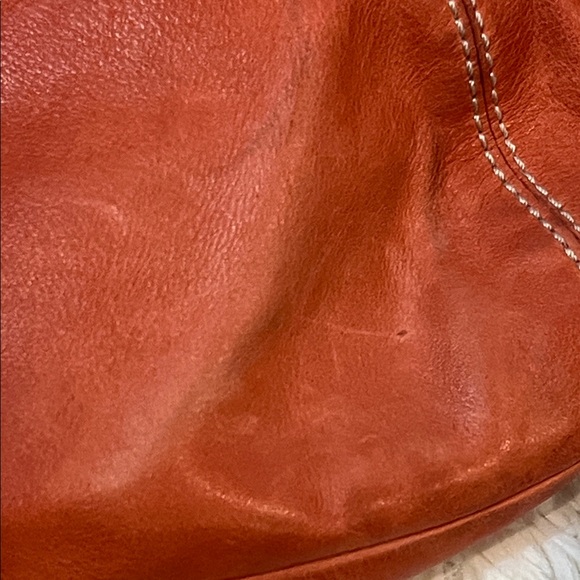 Coach Ergo vintage burnt orange leather pleated hobo shoulder bag. - Picture 12 of 13